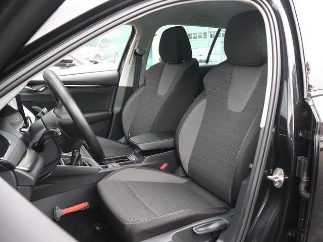 Skoda OCTAVIA Combi 1.0 TSI 115pk Business Edition | Trekhaak | Elektrische achterklep | Parkeersensoren | Navigatie |
