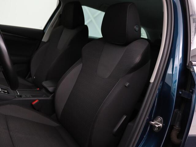 Skoda OCTAVIA 1.0 e-TSI Business Edition | Trekhaak | Stoelverwarming | Carplay | Keyless | Navigatie | Full LED | Parkeerhulp | Climate control
