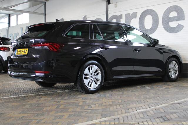 Skoda OCTAVIA Combi 1.0 e-TSI Sport Business | Incl. 12 maanden garantie | Adaptieve cruise control | Climate control | Wegklapbare trekhaak | Apple carplay/Android auto |