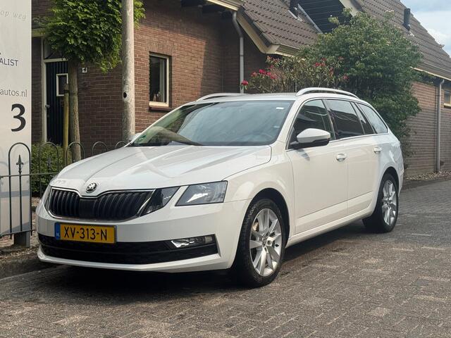 Skoda OCTAVIA Combi 1.6 TDI Greentech Clever Edition Lichtmetalen velgen/Cruise Control/Parkeersensoren
