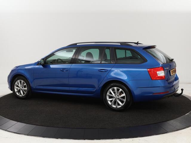 Skoda OCTAVIA Combi 1.0 TSI Grt Amb. Bns | Camera | Trekhaak | Adaptive cruise | Carplay | Navigatie | Sportstoelen | Climate control