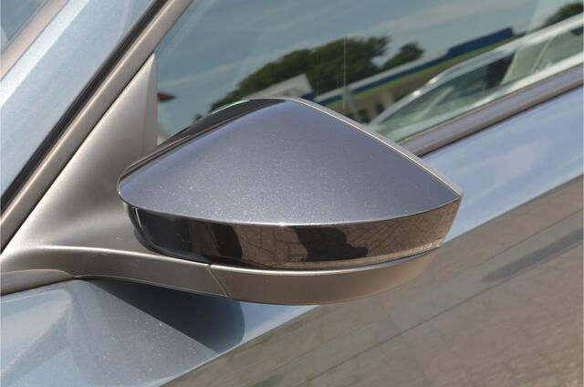 Skoda OCTAVIA Combi 1.0 TSI Sport Business Trekhaak elektr | Carplay | Virtual cockpit | Getint glas | Sportstoelen