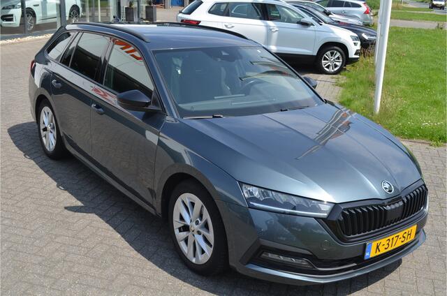 Skoda OCTAVIA Combi 1.0 TSI Sport Business Trekhaak elektr | Carplay | Virtual cockpit | Getint glas | Sportstoelen