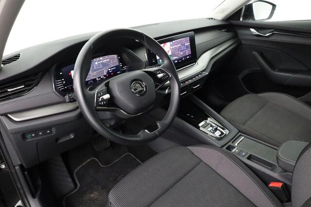 Skoda OCTAVIA 1.0 e-TSI 110 pk DSG MHEV Ambition | Parkeersensoren | Stoelverwarming | Cruise Control | Climate Control | Navigatie | 18 inch