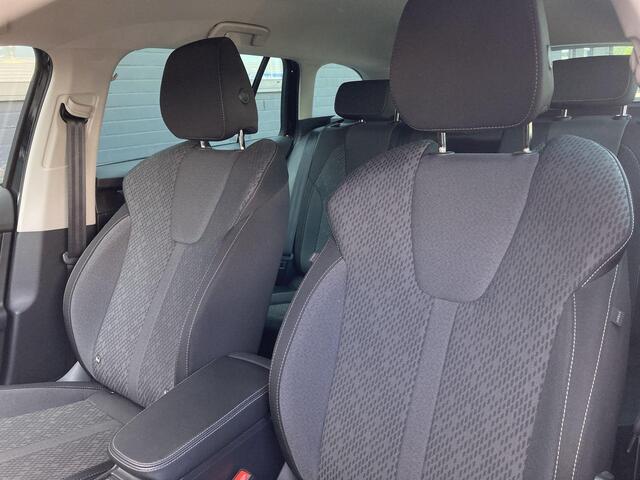 Skoda OCTAVIA Combi 1.0e-TSI/110PK Business Edition Plus DSG · Navigatie · Trekhaak · Stoelverwarming