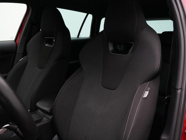 Skoda OCTAVIA Combi 1.0 TSI 110 pk Sport Business | Navigatie | Parkeersensoren achter | Apple Carplay / Android Auto | Sportonderstel