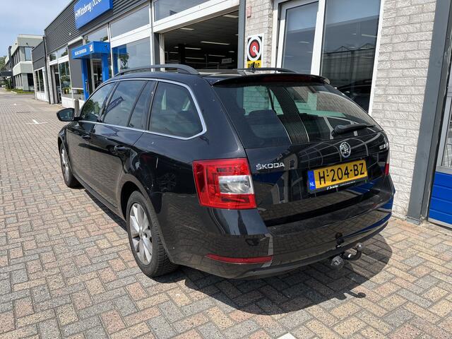 Skoda OCTAVIA Combi 1.5 TSI Greentech Sport Business / AUTOMAAT/ TREKHAAK/ SMARTLINK/ SPRAAKBEDIENING/ CLIMA/ PARK. SENSOREN A/ NAVI/ DAB/ BLUETOOTH/ CRUISE/ 16" LMV