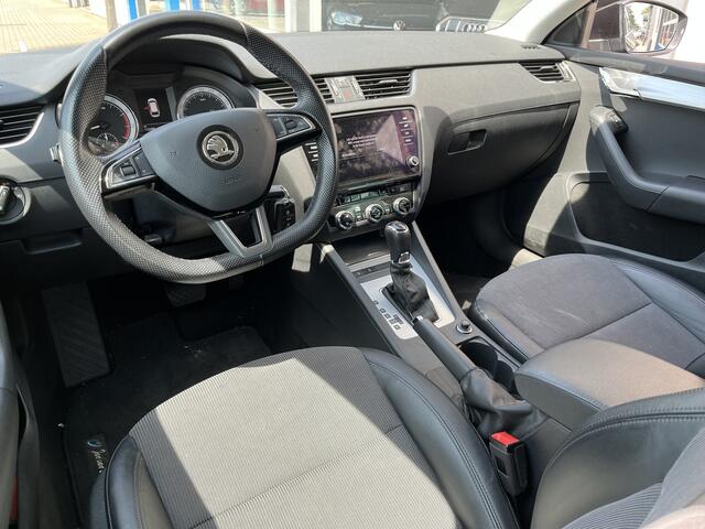Skoda OCTAVIA Combi 1.5 TSI Greentech Sport Business / AUTOMAAT/ TREKHAAK/ SMARTLINK/ SPRAAKBEDIENING/ CLIMA/ PARK. SENSOREN A/ NAVI/ DAB/ BLUETOOTH/ CRUISE/ 16" LMV