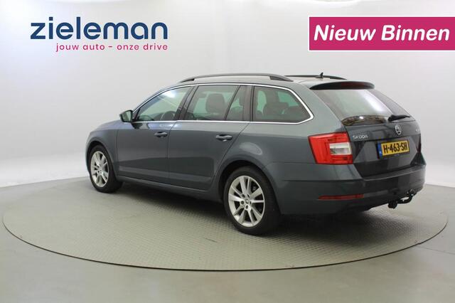 Skoda OCTAVIA Combi 1.0 TSI Greentech Business Edition - Carplay, Half Leer,