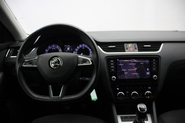 Skoda OCTAVIA Combi 1.0 TSI Greentech Business Edition - Carplay, Half Leer,