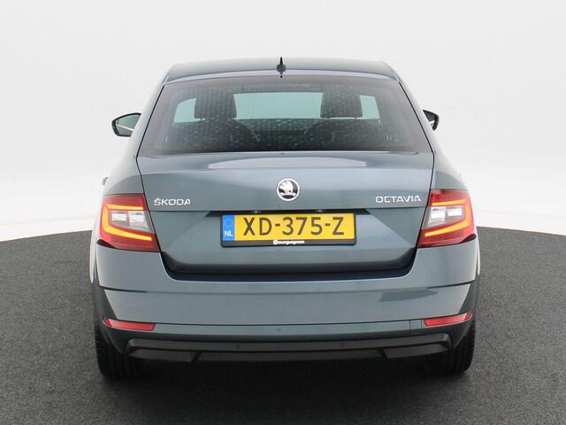 Skoda OCTAVIA 1.4 TSi 150 Pk Automaa Ambition Business | Cruise Control | Climate Controle | 18 Inch | Parkeersensoren | Navigatie | Carplay | 128.453 Km!!
