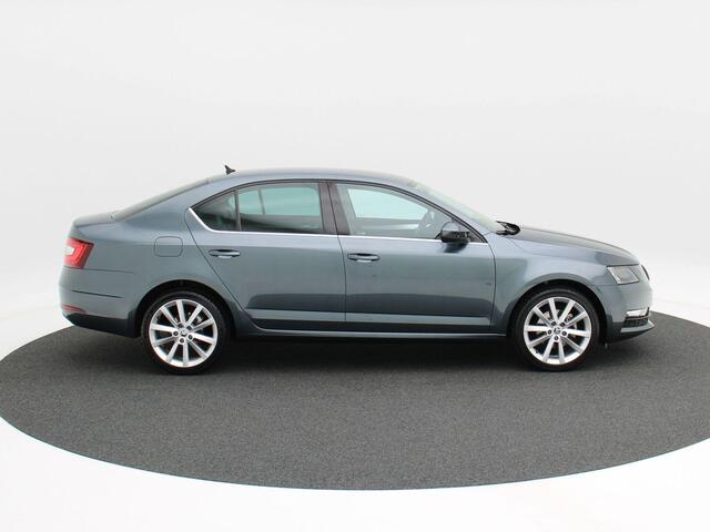 Skoda OCTAVIA 1.4 TSi 150 Pk Automaa Ambition Business | Cruise Control | Climate Controle | 18 Inch | Parkeersensoren | Navigatie | Carplay | 128.453 Km!!