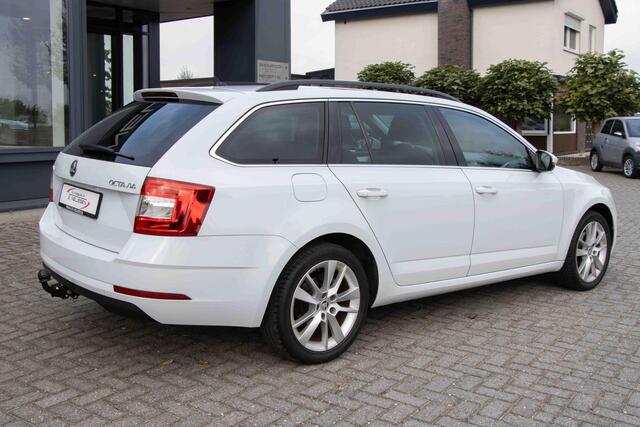 Skoda OCTAVIA Combi 1.0 TSI Greentech Business Edition