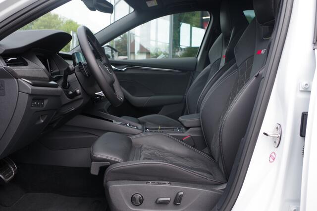 Skoda OCTAVIA Combi 1.4 TSI RS iV PHEV 245 PK Business, Panoramadak, Leder-Alcantara, Canton Sound, Head-Up, Memory