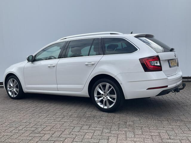 Skoda OCTAVIA Combi 1.5 TSI 150pk Automaat Trekhaak Carplay Stoelverw Cruise NL-Auto!
