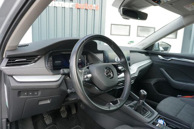 Skoda OCTAVIA Combi 1.5 TSI First Edition | TREKHAAK | KEYLESS | VIRTUAL | FULL LED |