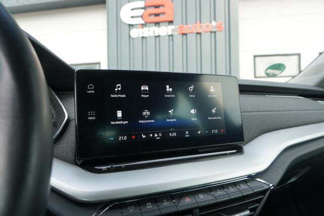 Skoda OCTAVIA Combi 1.5 TSI First Edition | TREKHAAK | KEYLESS | VIRTUAL | FULL LED |