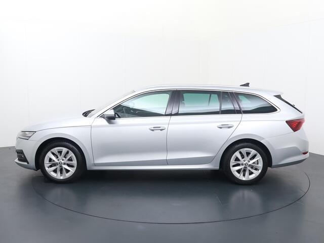 Skoda OCTAVIA Combi 1.0 e-TSI Business Edition Plus | 110 PK | Automaat | Trekhaak afneembaar | Stoelverwarming |