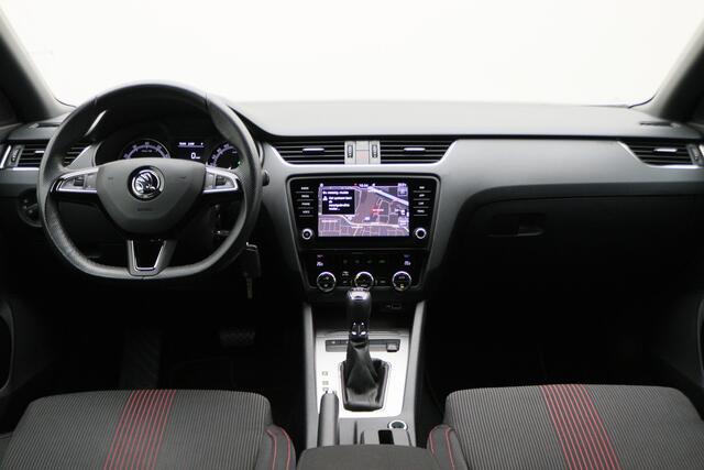 Skoda OCTAVIA Combi 1.5 TSI Greentech Sport Business