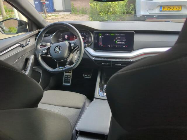Skoda OCTAVIA Combi 1.0 e-TSI Sport Business / PARK. SENSOREN/ LED/ SPORT STUUR/ GETINT GLAS/ NAVI/ 18" LMV