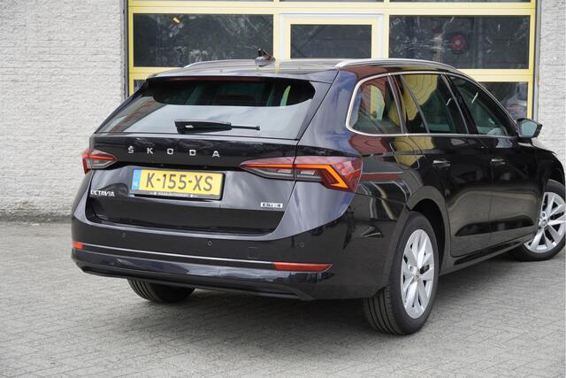 Skoda OCTAVIA Combi 1.0 e-TSI Automaat! Business Edition BJ2021 Lmv 17" | Led | Pdc | Navi | Dynamische knipperlichten | Elek. achterklep | App-Connect | Virtual cockpit | Climate control | Cruise control | Extra getint glas