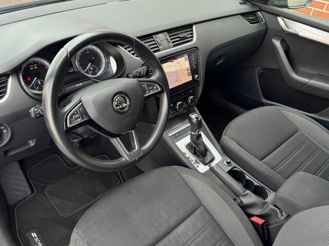 Skoda OCTAVIA Combi 1.5 TSI Greentech Style Business 150pk | DSG-automaat | Trekhaak 1.500kg trekgewicht