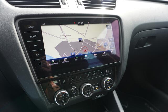 Skoda OCTAVIA Combi 1.0 TSI Greentech Style | FULL LED | CAMERA | VIRT. COCKPIT | TREKHAAK | STOELVERW. |