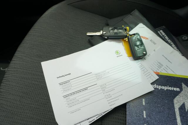 Skoda OCTAVIA Combi 1.0 TSI Greentech Style | FULL LED | CAMERA | VIRT. COCKPIT | TREKHAAK | STOELVERW. |