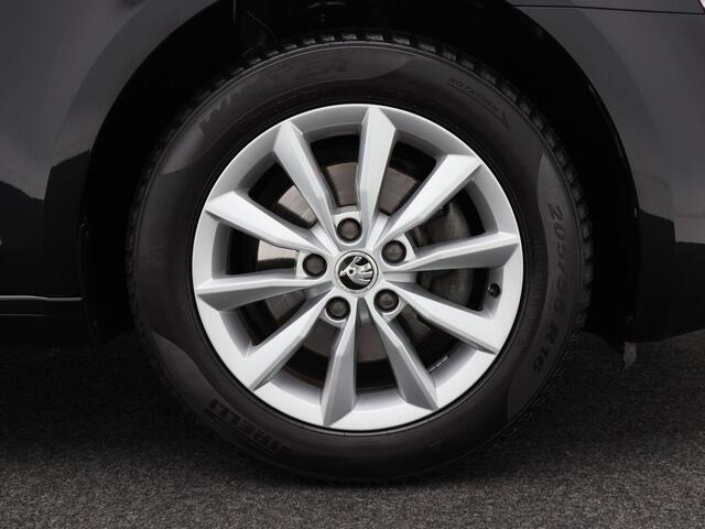 Skoda OCTAVIA 1.0 TSI Greentech Ambition Business | Cruise Control | Climate Control | Parkeersensoren | Stoelverwarming | Navigatie | Carplay | 113.584 Km!!