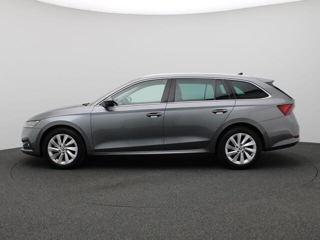 Skoda OCTAVIA Combi 1.5 e-TSI Business Edition Plus 150PK DSG Achteruitrijcamera, Matrix-LED verlichting, Cruise Controle, Clima, Navi, Keyless, Side Assist, Stoelverwarming, 18" LM Velgen