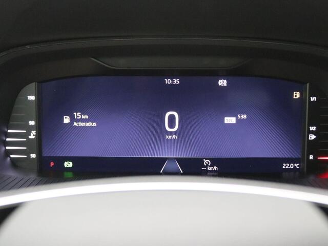 Skoda OCTAVIA Combi 1.5 e-TSI Business Edition Plus 150PK DSG Achteruitrijcamera, Matrix-LED verlichting, Cruise Controle, Clima, Navi, Keyless, Side Assist, Stoelverwarming, 18" LM Velgen