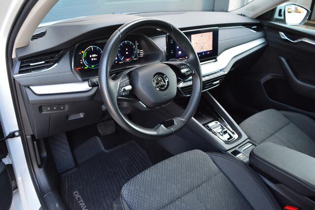 Skoda OCTAVIA Combi 1.4 TSI iV PHEV Business Edition Plus | ACC | Camera | Memory |