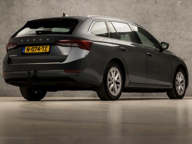 Skoda OCTAVIA Combi 1.0 e-TSI Sport Automaat (VIRTUAL COCKPIT, APPLE CARPLAY, HEAD-UP DISPLAY, STUUR/STOELVERWARMING, MEMORY SEATS, CAMERA, KEYLESS, TREKHAAK, ADAPTIVE CRUISE, NIEUWSTAAT)