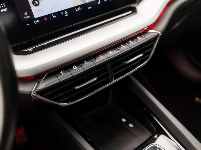 Skoda OCTAVIA Combi 1.0 e-TSI Sport Automaat (VIRTUAL COCKPIT, APPLE CARPLAY, HEAD-UP DISPLAY, STUUR/STOELVERWARMING, MEMORY SEATS, CAMERA, KEYLESS, TREKHAAK, ADAPTIVE CRUISE, NIEUWSTAAT)