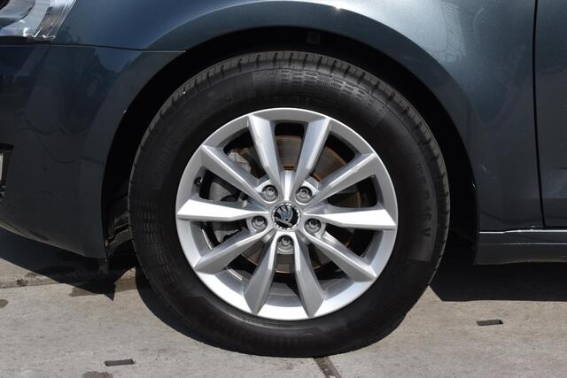 Skoda OCTAVIA Combi 1.0 TSI Greentech Ambition Business | AUTOMAAT | TREKHAAK | NAVI | CRUISE CONTROL | CLIMATE CONTROL | PDC | LMV