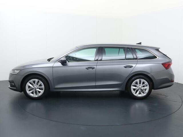Skoda OCTAVIA Combi 1.0 e-TSI Business Edition Plus | 110 PK | Automaat | Stoelverwarming | Navigatie