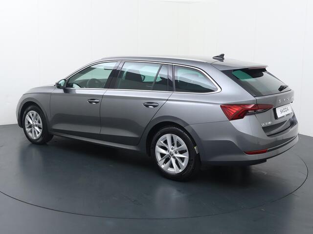 Skoda OCTAVIA Combi 1.0 e-TSI Business Edition Plus | 110 PK | Automaat | Stoelverwarming | Navigatie