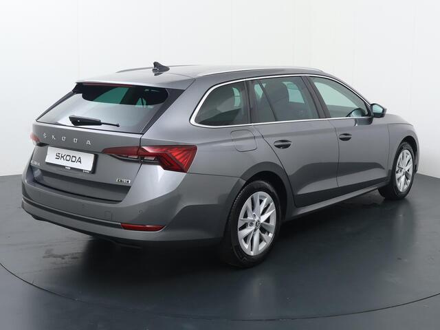 Skoda OCTAVIA Combi 1.0 e-TSI Business Edition Plus | 110 PK | Automaat | Stoelverwarming | Navigatie