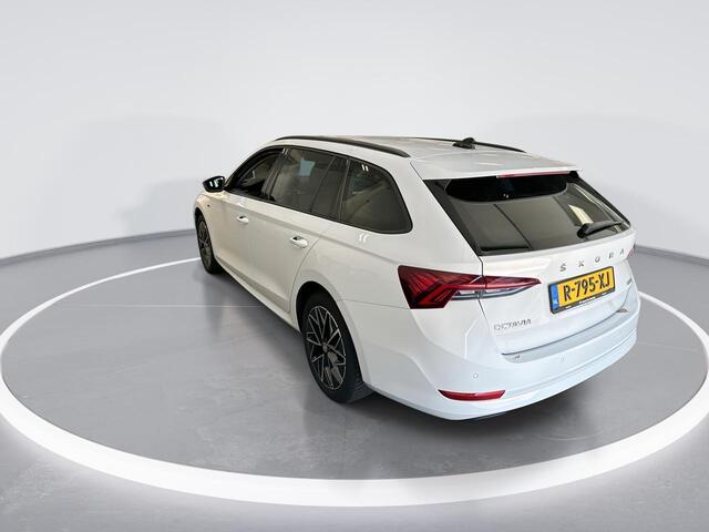 Skoda OCTAVIA Combi 1.5 e-TSI 150pk DSG Business Edition Plus · Camera · Apple/Android Car Play · Elek. Achterklep · Keyless · Stoelverwarming Voor & achter · 17'' Inch ·