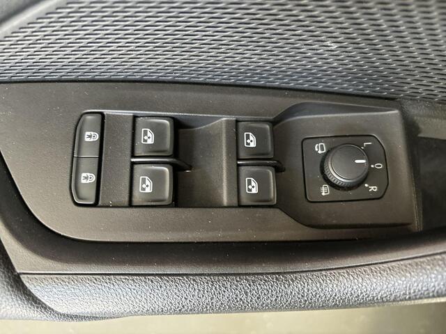Skoda OCTAVIA Combi 1.5 e-TSI 150pk DSG Business Edition Plus · Camera · Apple/Android Car Play · Elek. Achterklep · Keyless · Stoelverwarming Voor & achter · 17'' Inch ·