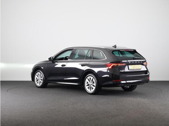 Skoda OCTAVIA Combi 1.0 e-TSI Business Edition Plus 110 pk Automaat (DSG) | Verlengde garantie | Navigatie | Parkeersensoren | Adaptieve cruise control | Autom. airco (3 zones) |