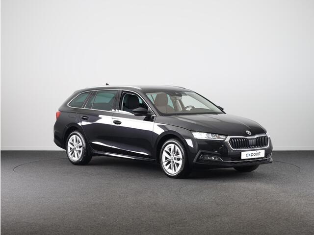 Skoda OCTAVIA Combi 1.0 e-TSI Business Edition Plus 110 pk Automaat (DSG) | Verlengde garantie | Navigatie | Parkeersensoren | Adaptieve cruise control | Autom. airco (3 zones) |