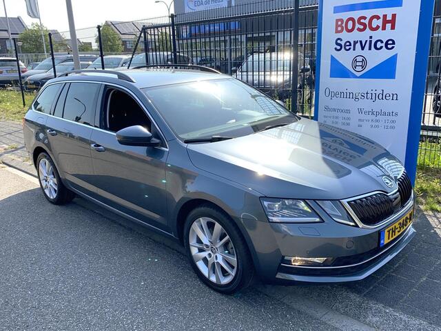 Skoda OCTAVIA Combi 1.4 TSi DSG7-autom. Style Business met o.a. stoel-/stuurverwarming, navi, LED koplampen, trekhaak, etc.