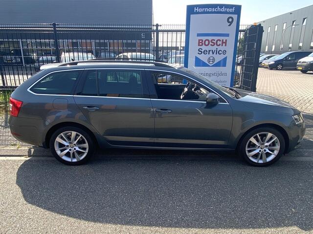 Skoda OCTAVIA Combi 1.4 TSi DSG7-autom. Style Business met o.a. stoel-/stuurverwarming, navi, LED koplampen, trekhaak, etc.