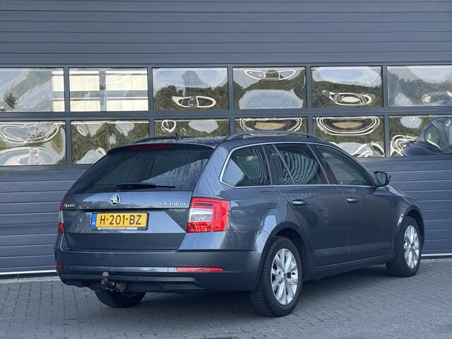 Skoda OCTAVIA COMBI 1.5 TSI GREENTECH SPORT BUSINESS I AUTOMAAT I TREKHAAK I APPLE CARPLAY I STOELVERWARMING