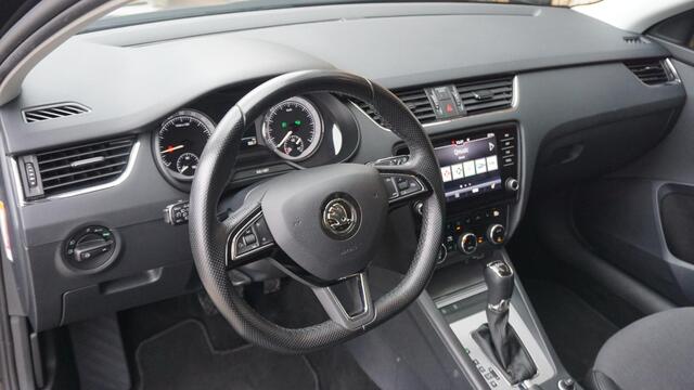 Skoda OCTAVIA Combi 1.6 TDI 115Pk Greentech Clever Edition DSG Airco Stoeverw *121656km* 17 inch LM Cruise Apple carplay NL auto *1ste eign*