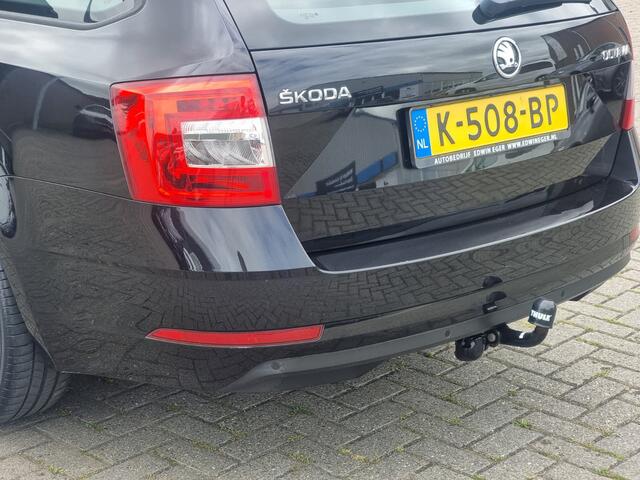 Skoda OCTAVIA Combi 1.0 TSI Greentech Ambition Business