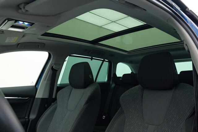 Skoda OCTAVIA 1.4 TSI iV PHEV Style | Trekgewicht! | Pano | 18" | Adaptief chassis
