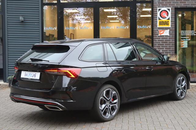 Skoda OCTAVIA Combi 1.4 TSI RS iV PHEV Matrix LED/ACC/Keyless/Camera/Columbus/Trekhaak wegkl./19"