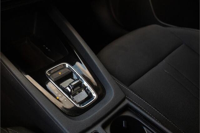 Skoda OCTAVIA Combi 1.0 e-TSI Sport Business Trekhaak | Black Edition